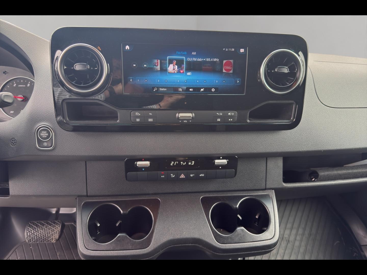 Photo MERCEDES-BENZ Sprinter Fg 317 CDI 37 3T5 Pro Propulsion ptra 7t 9G-Tronic