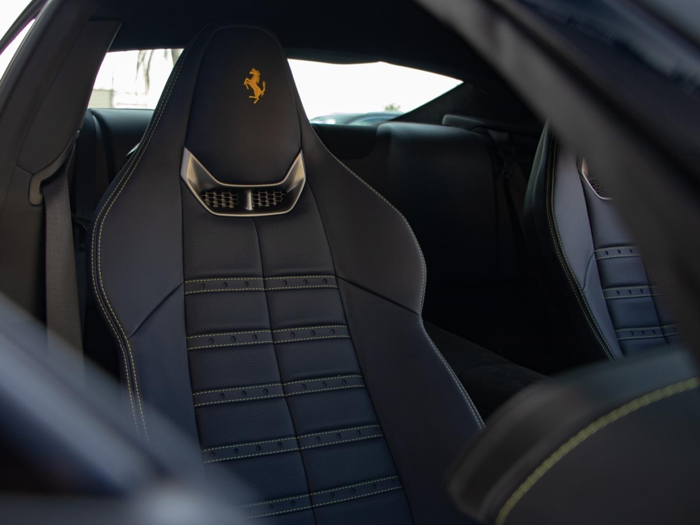 Image FERRARI AMALFI V8 BITURBO 3.9