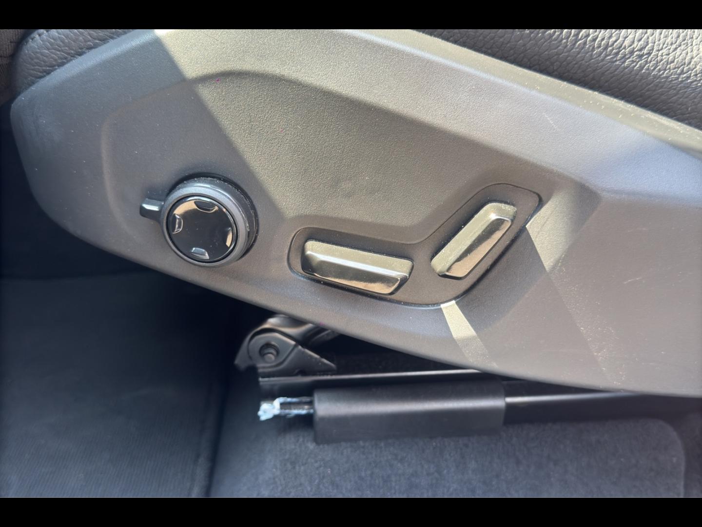Image VOLVO XC60 T6 Hybride Rechargeable 253 + 145ch Ultra Style Chrome Geartronic 8 AWD