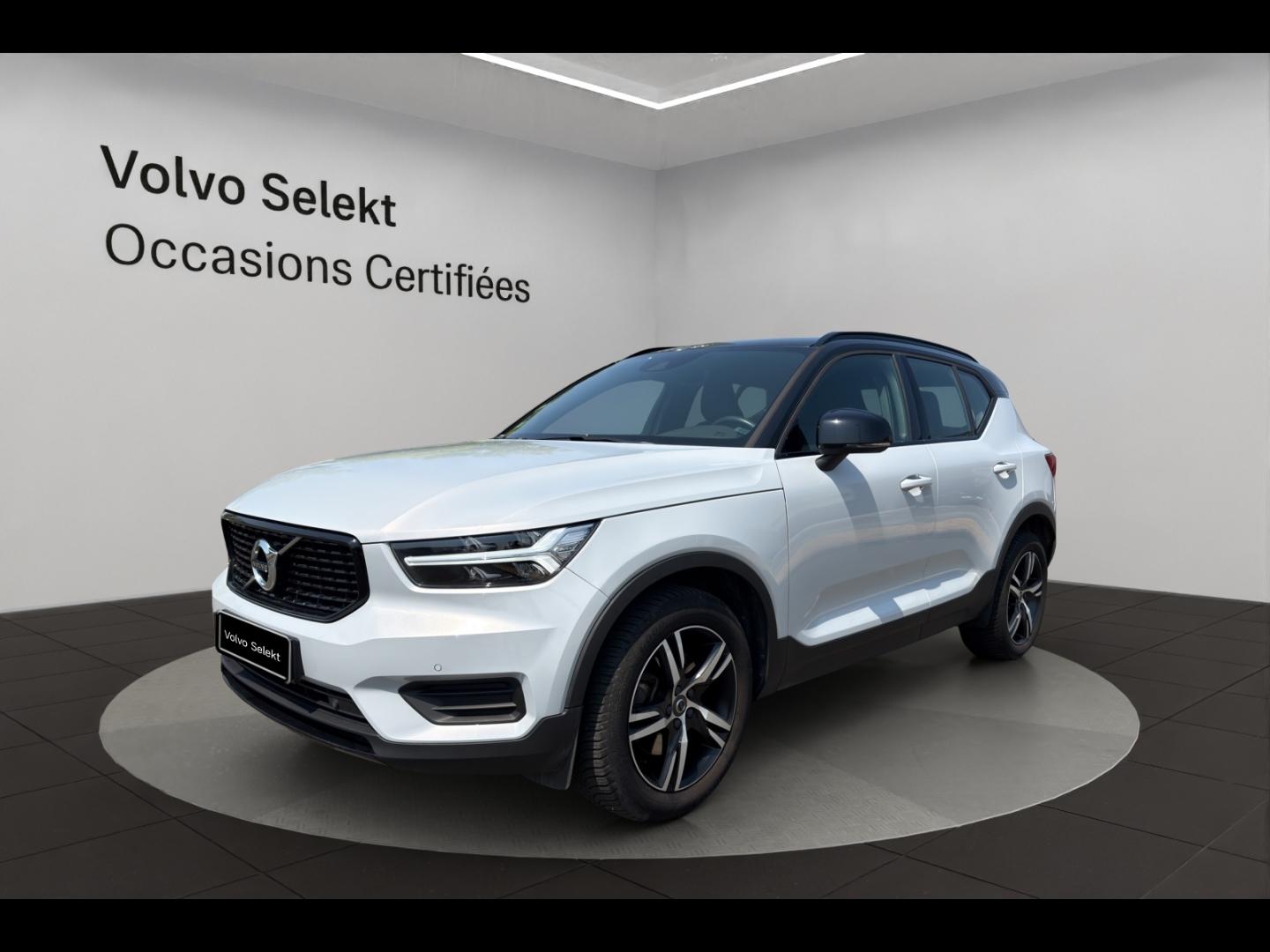 Photo VOLVO XC40 D3 AdBlue 150ch R-Design Geartronic 8