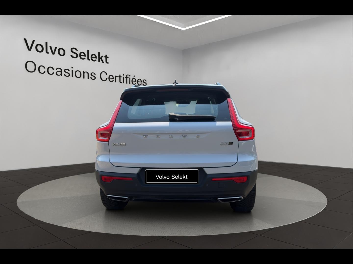 Image VOLVO XC40 D3 AdBlue 150ch R-Design Geartronic 8