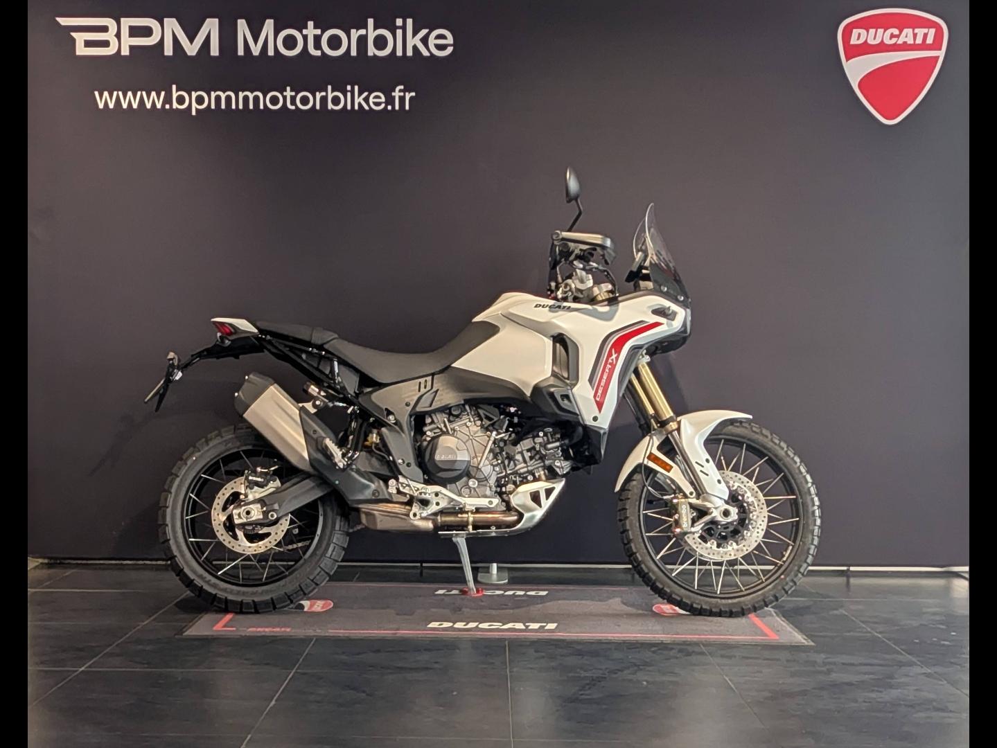 Photo DUCATI Desert X MATT STAR WHITE SILK