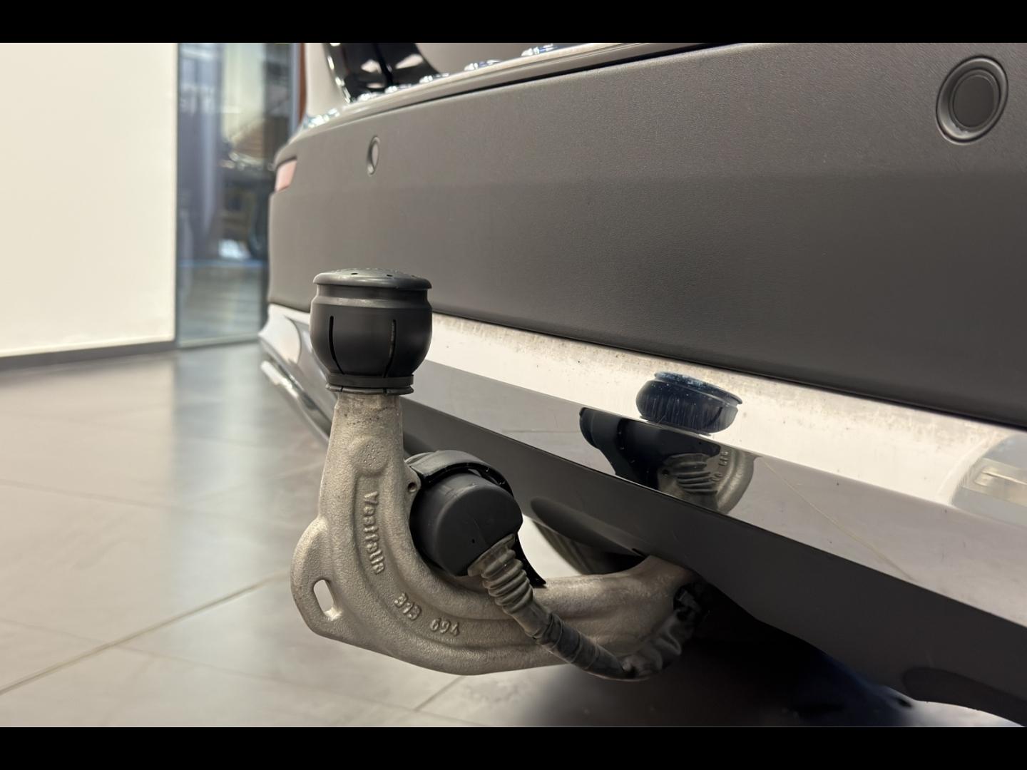 Image MERCEDES-BENZ GLA 200 d 150ch Progressive Line 8G-DCT 4Matic