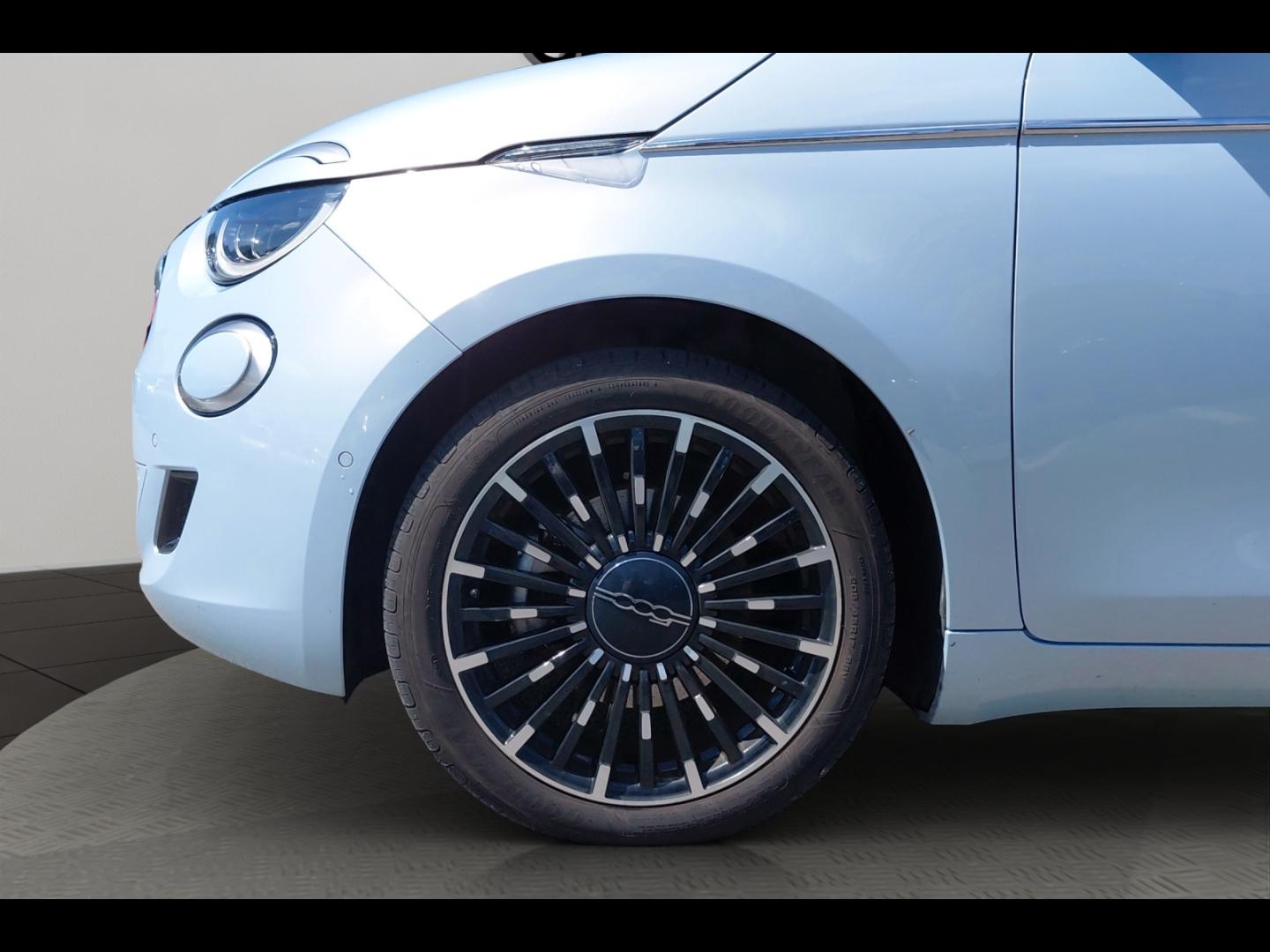 Image FIAT 500 e 118ch La Prima MY23