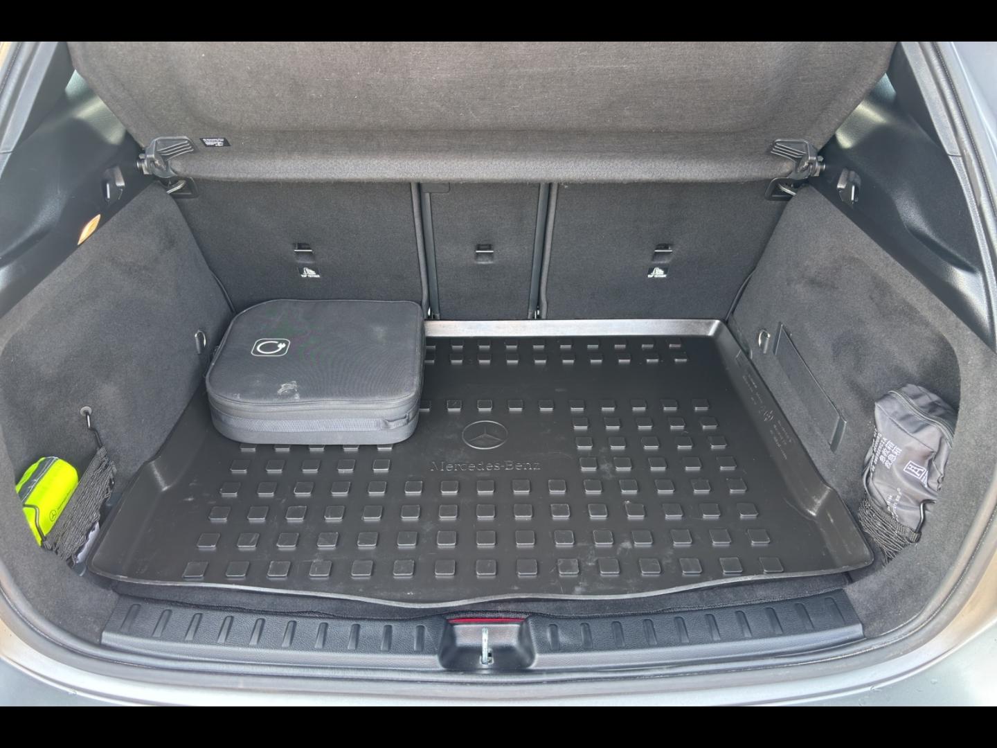 Image MERCEDES-BENZ GLA 250 e Hybrid EQ 218ch AMG Line 8G-DCT