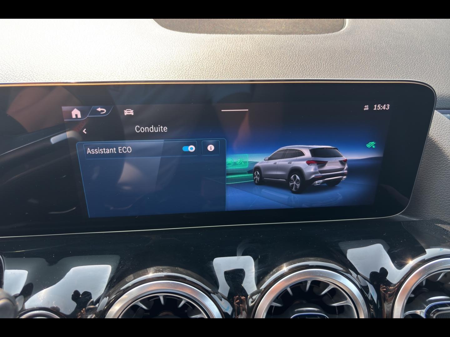 Image MERCEDES-BENZ GLA 250 e Hybrid EQ 218ch AMG Line 8G-DCT