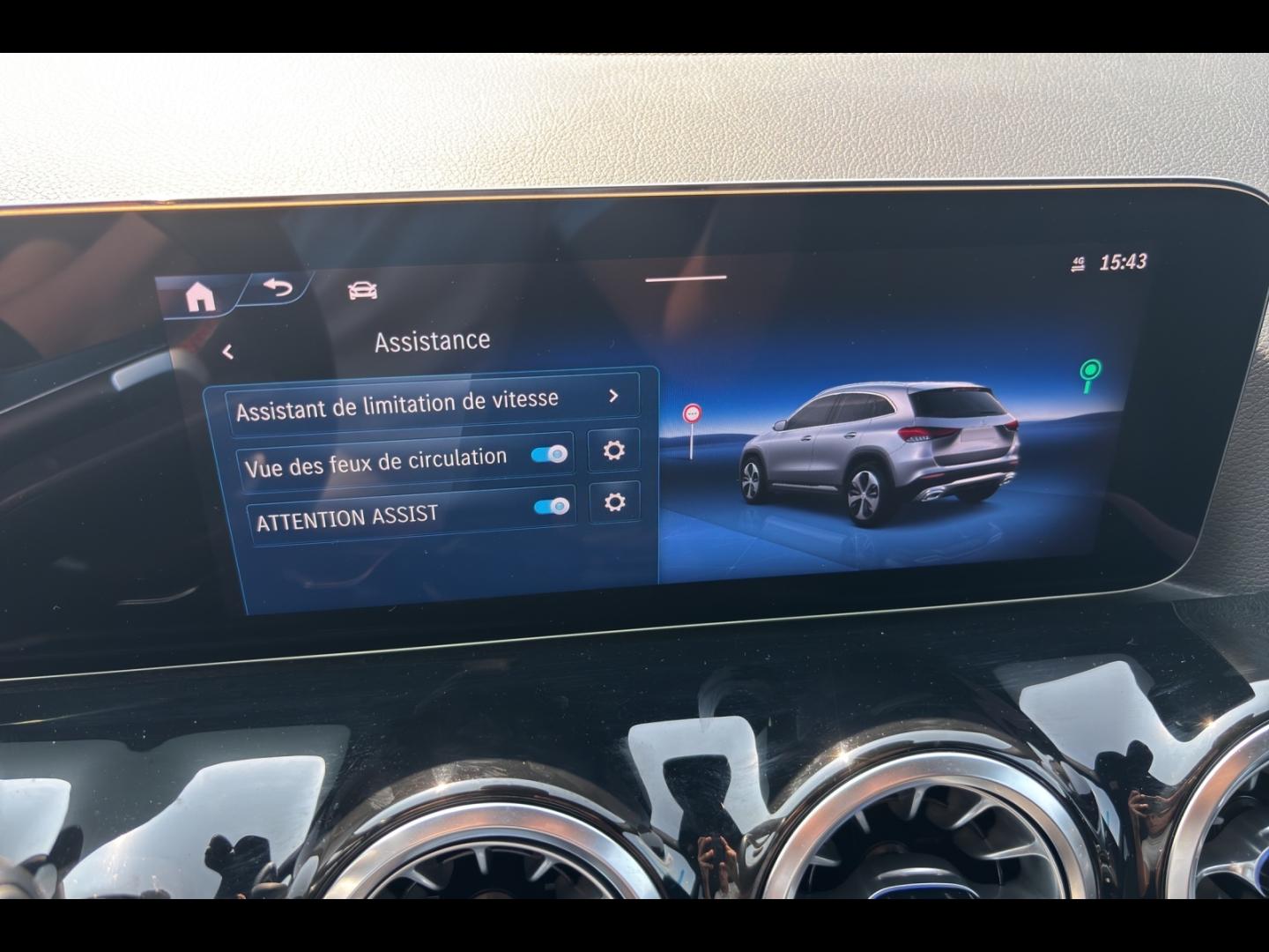 Image MERCEDES-BENZ GLA 250 e Hybrid EQ 218ch AMG Line 8G-DCT