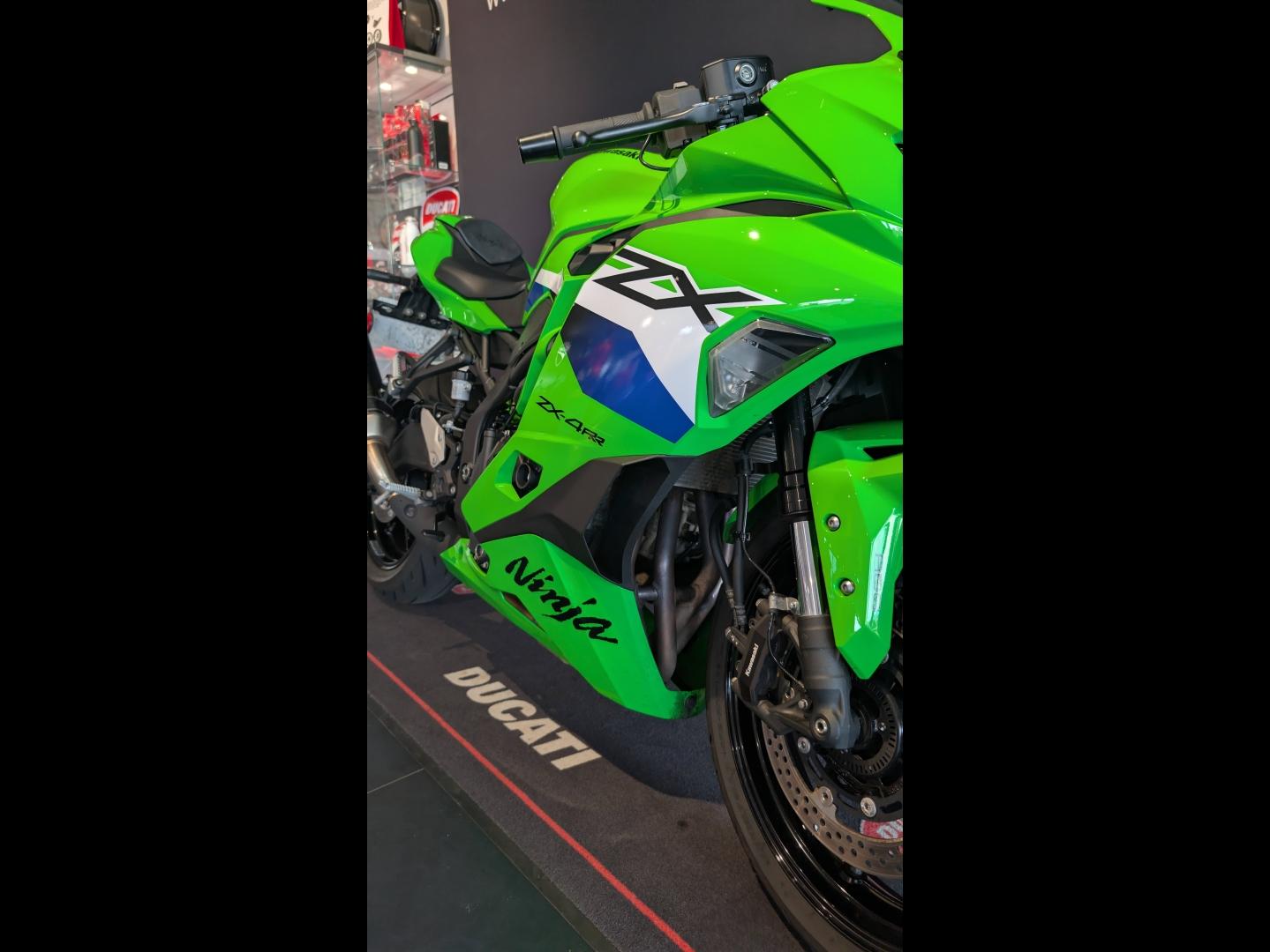 Image KAWASAKI Ninja ZX ZX-4R 400 Ninja 2025