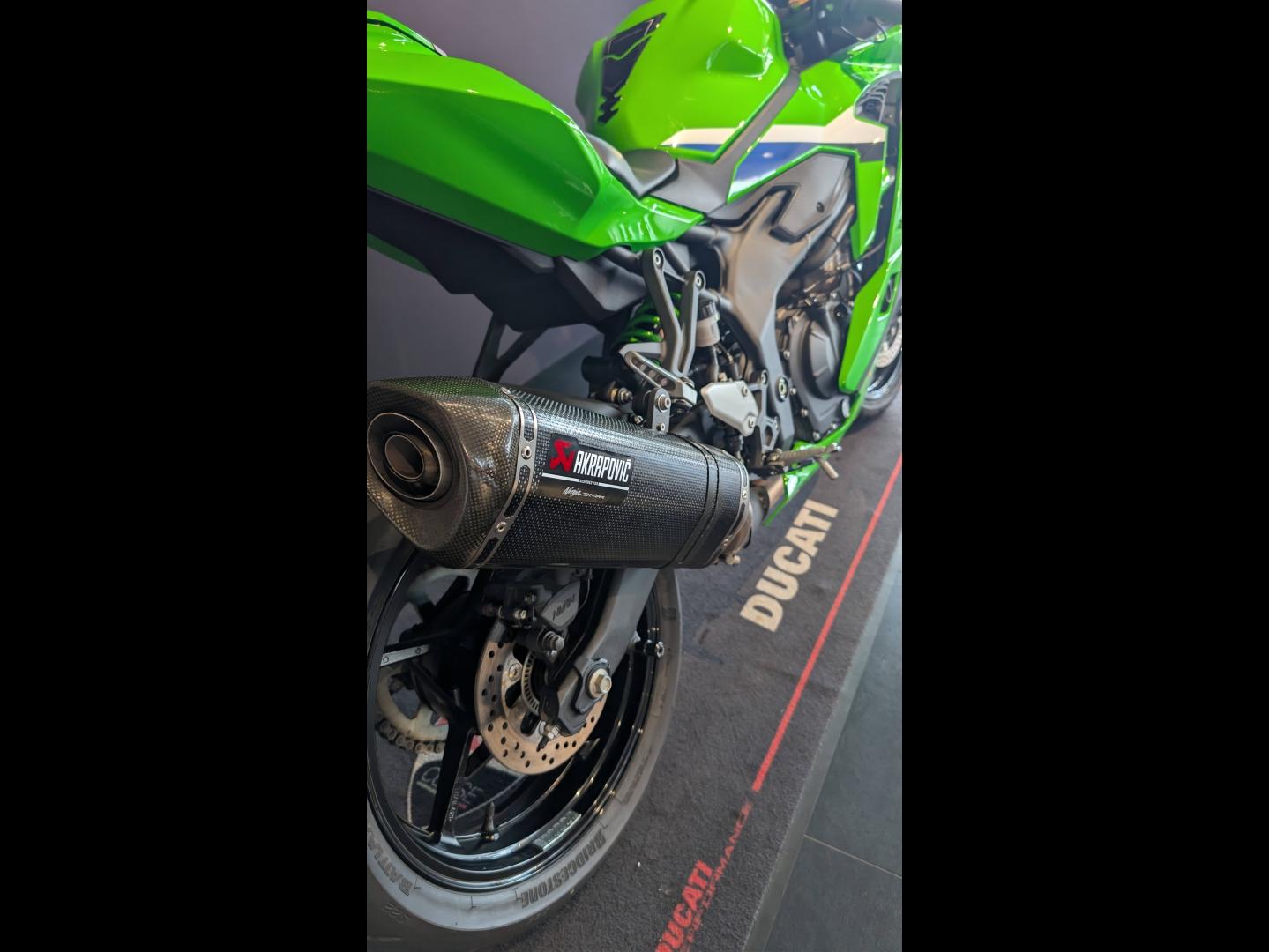 Image KAWASAKI Ninja ZX ZX-4R 400 Ninja 2025