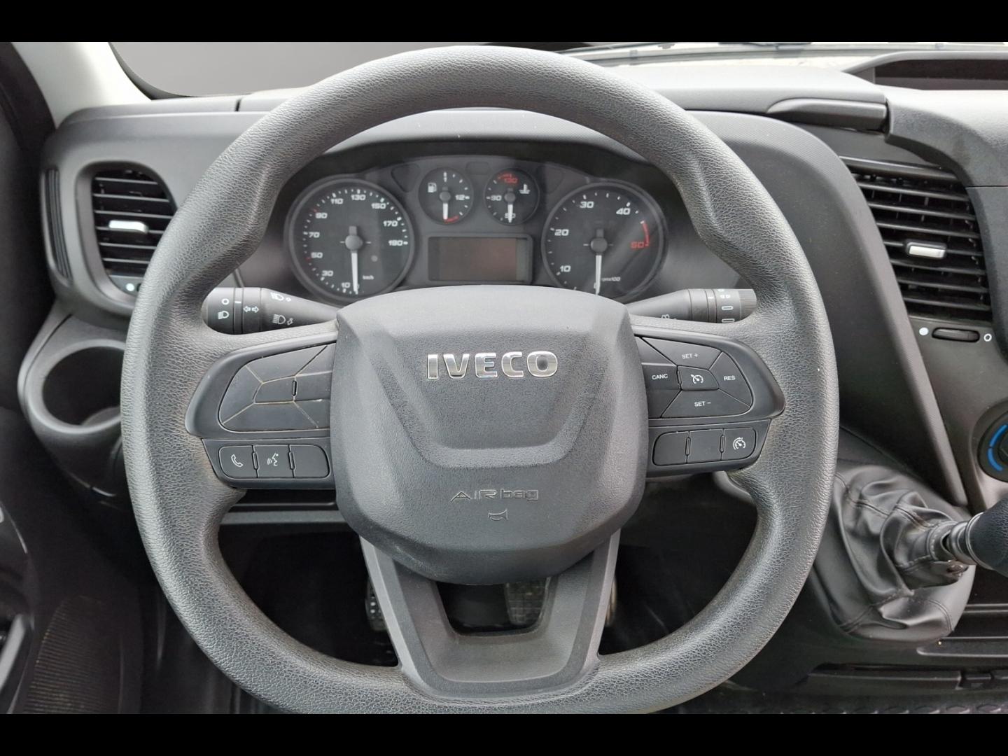Image IVECO Daily CCb 35C16H empattement 3450 3.0 BENNE