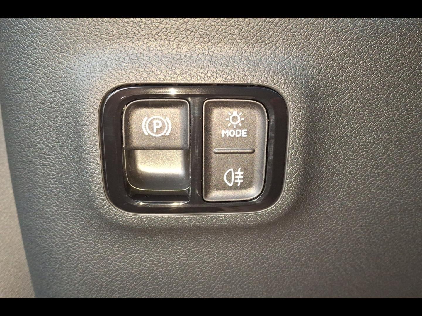 Image MERCEDES-BENZ CLA 200 163+30ch AMG Line 8G-eDCT