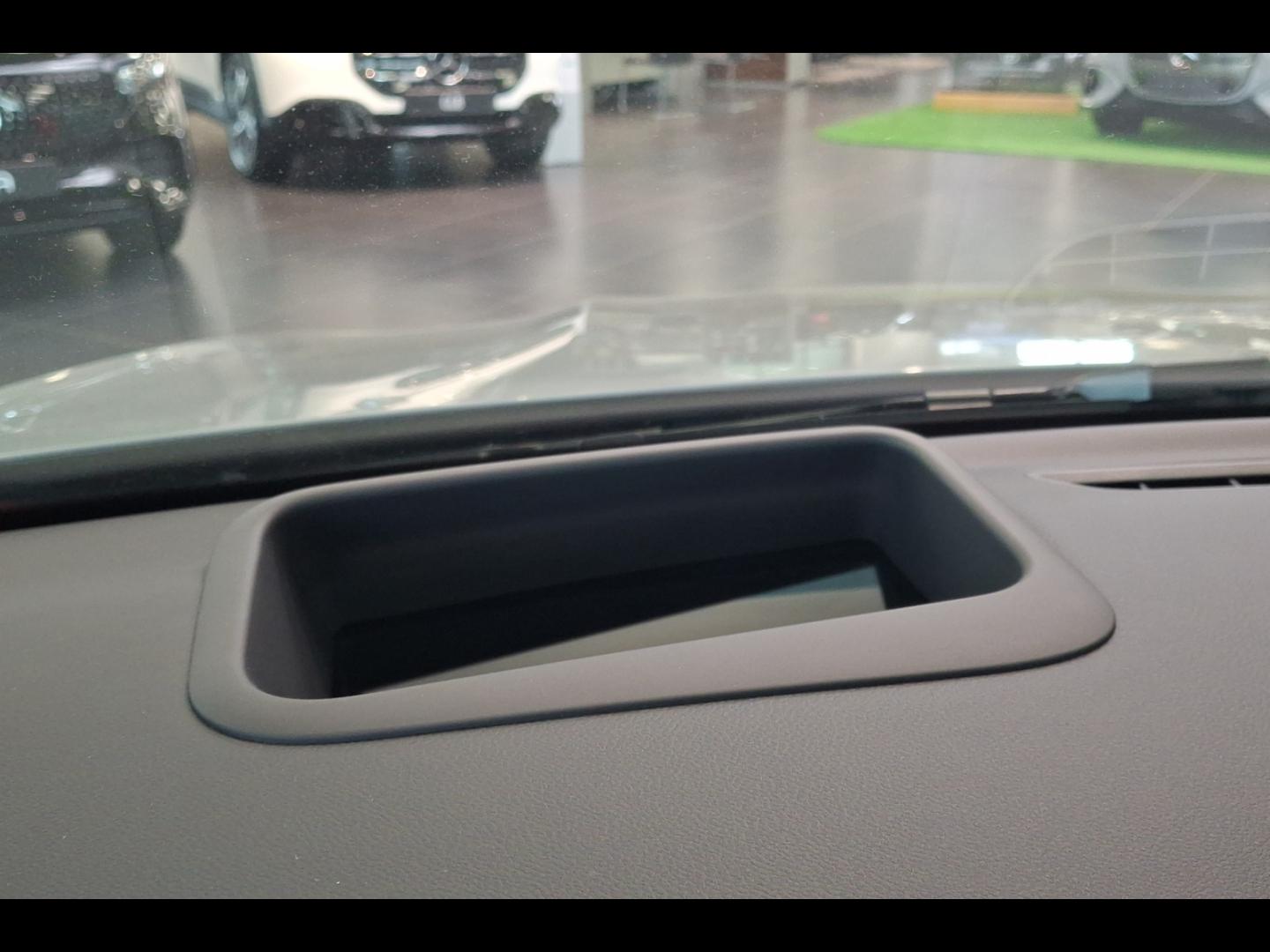 Image MERCEDES-BENZ CLA 200 163+30ch AMG Line 8G-eDCT