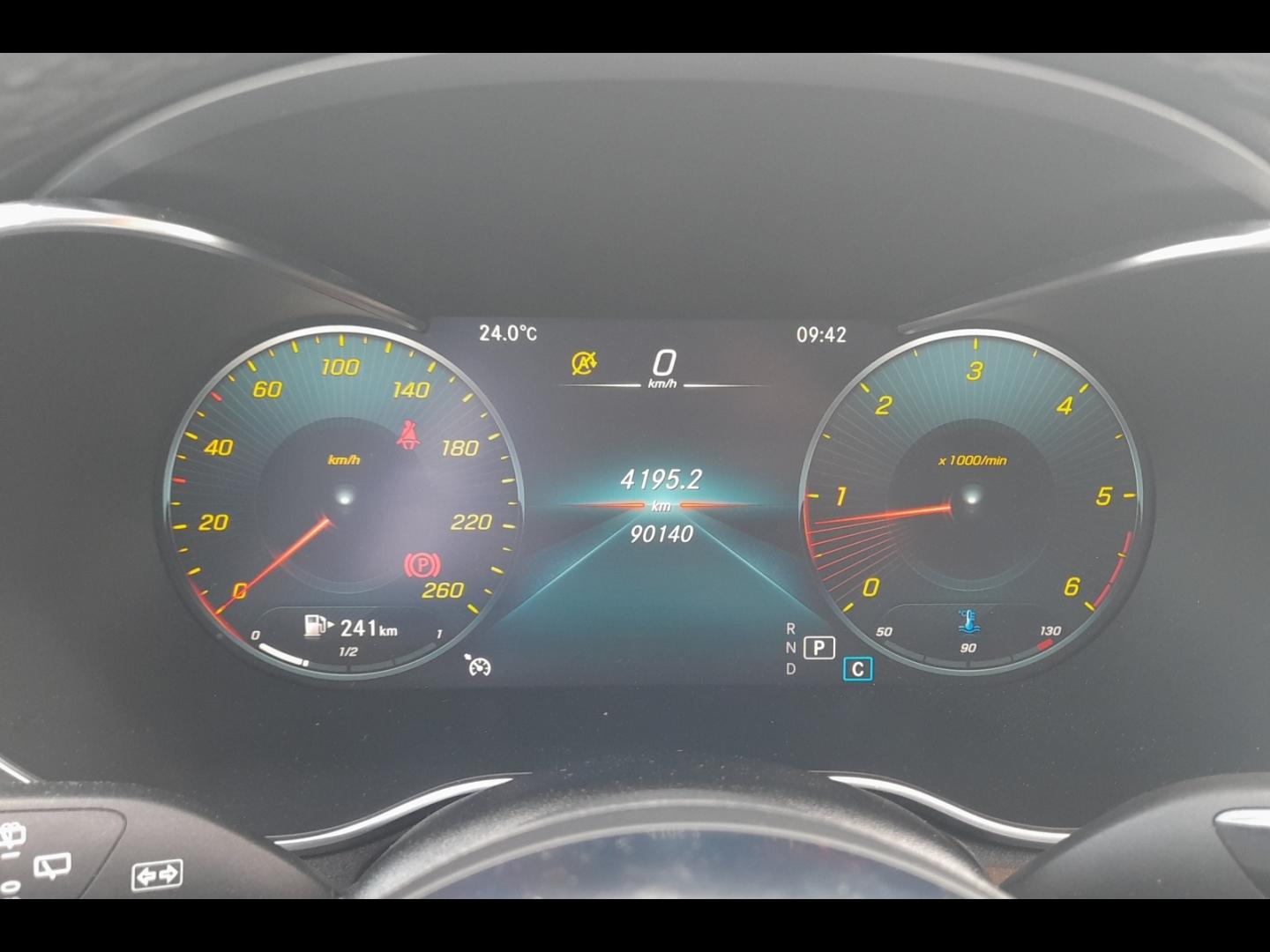 Image MERCEDES-BENZ GLC 220 d 194ch AMG Line 4Matic 9G-Tronic