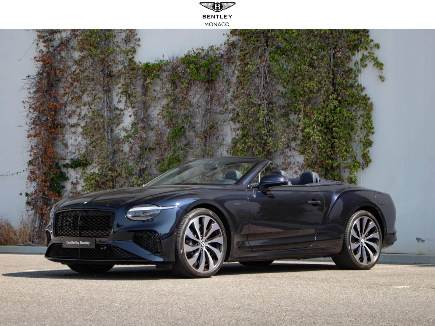 Photo BENTLEY CONTINENTAL GTC Black Edition V8 Hybrid 680ch