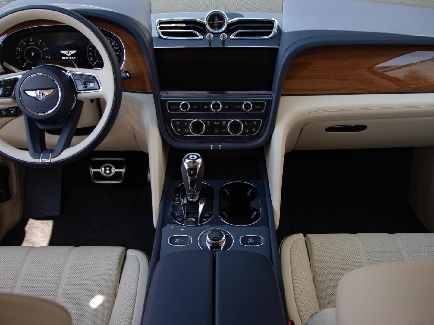 Image BENTLEY BENTAYGA EWB Atelier V8 4.0 550ch