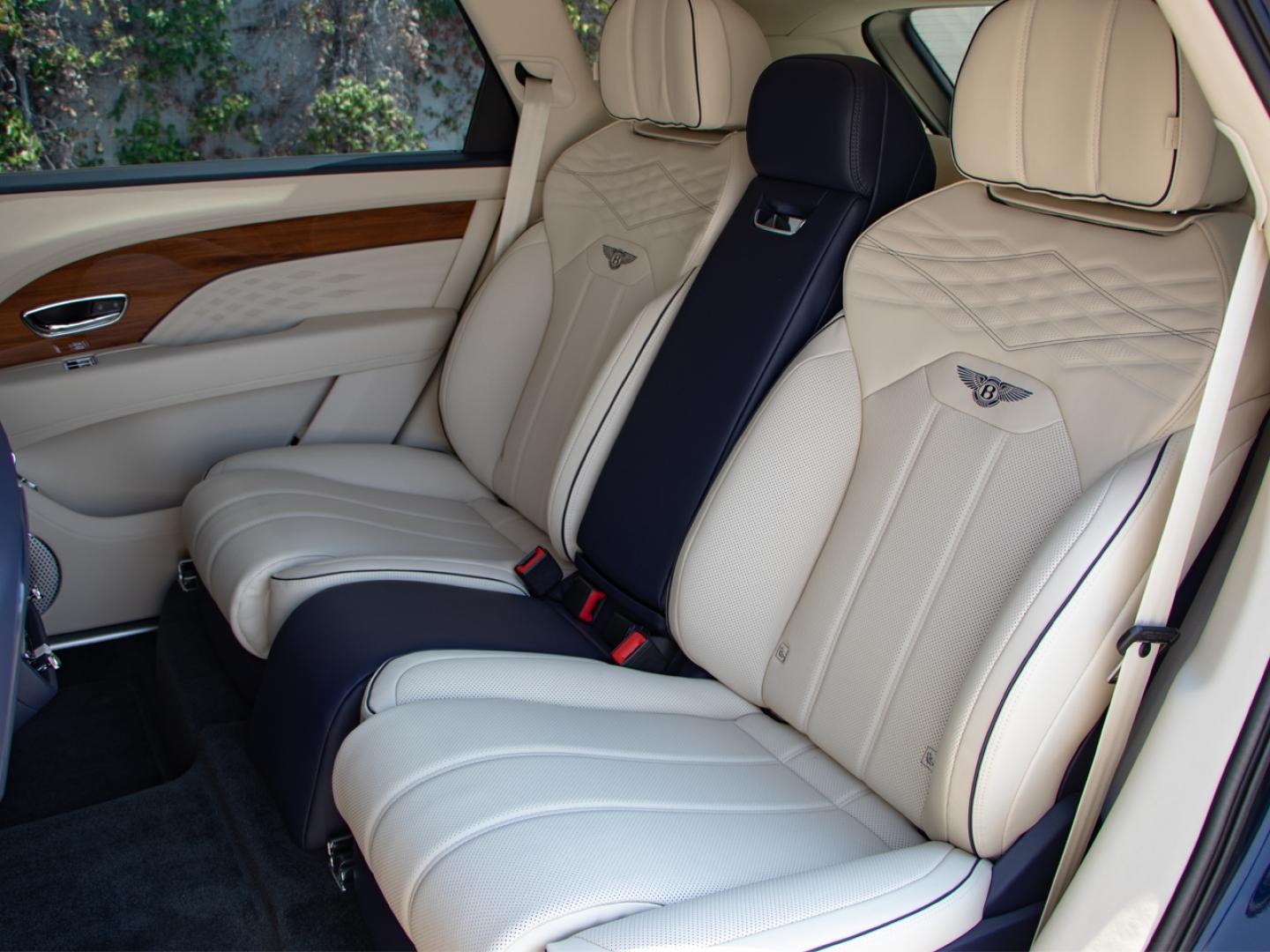Image BENTLEY BENTAYGA EWB Atelier V8 4.0 550ch