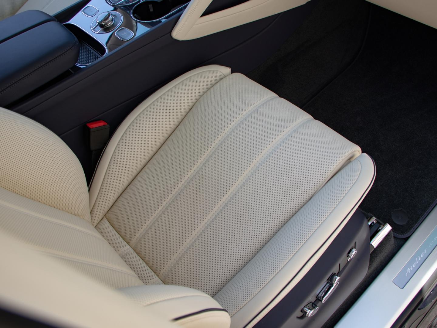 Image BENTLEY BENTAYGA EWB Atelier V8 4.0 550ch