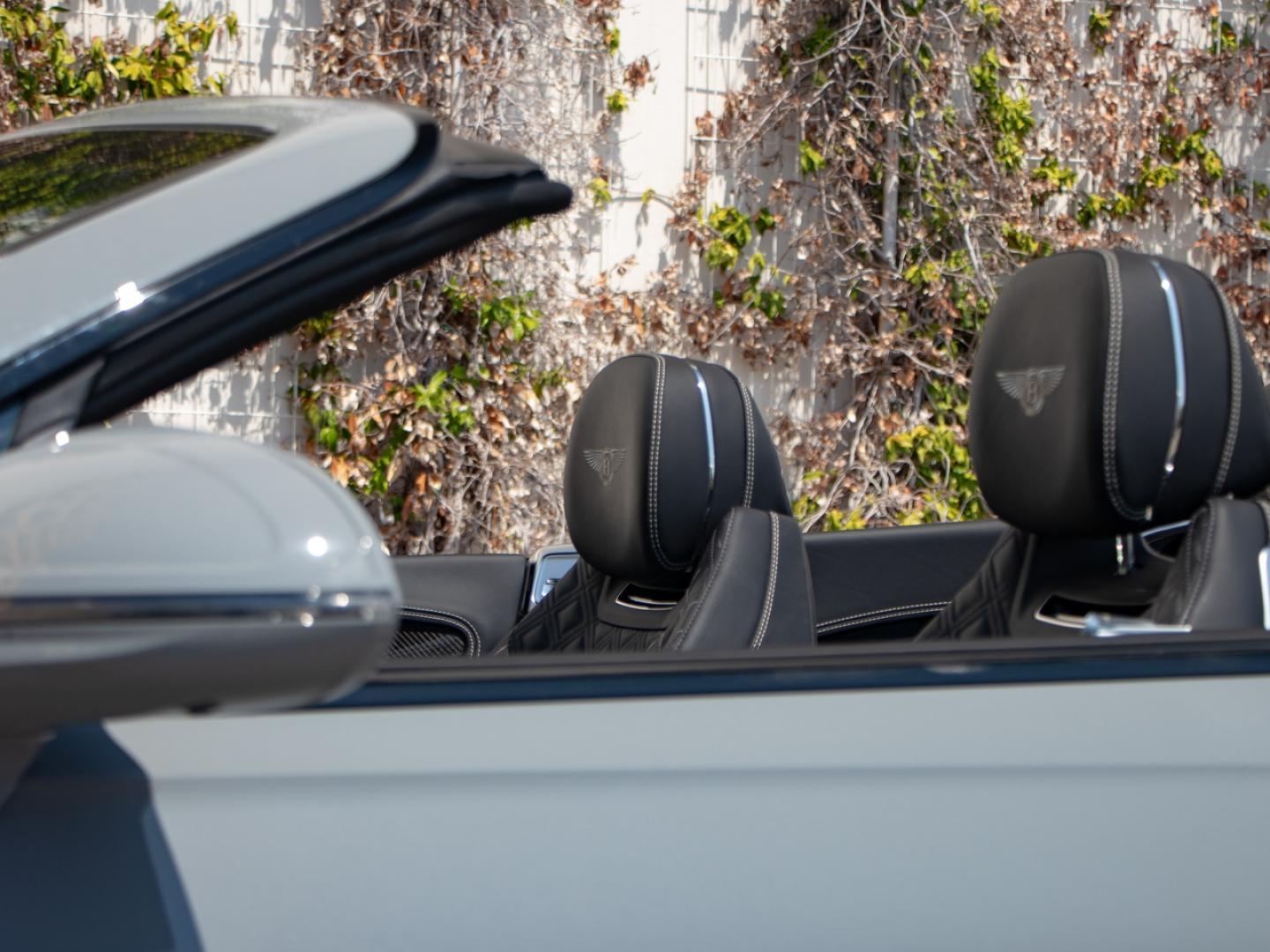 Image BENTLEY CONTINENTAL GTC S V8 4.0 550ch