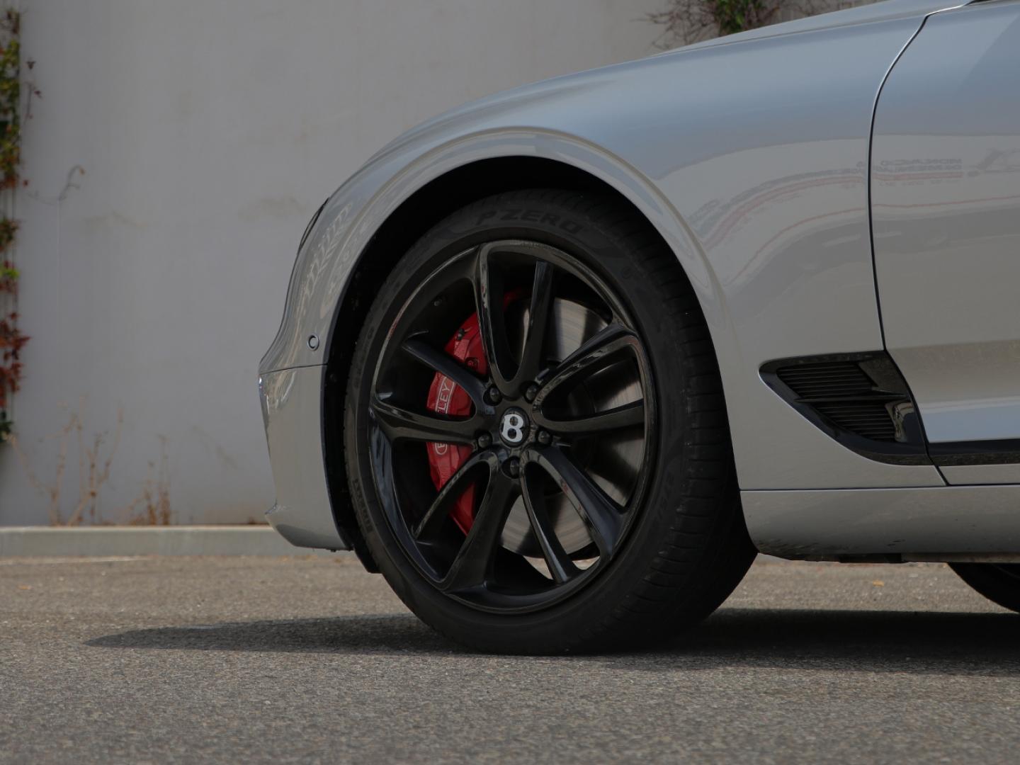 Image BENTLEY CONTINENTAL GT V8 4.0 550ch