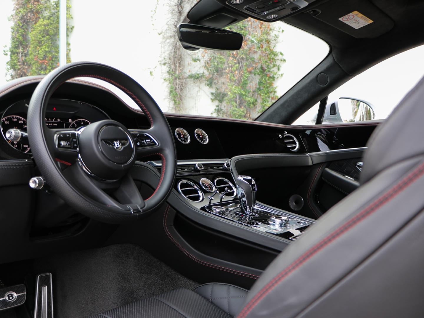Image BENTLEY CONTINENTAL GT V8 4.0 550ch