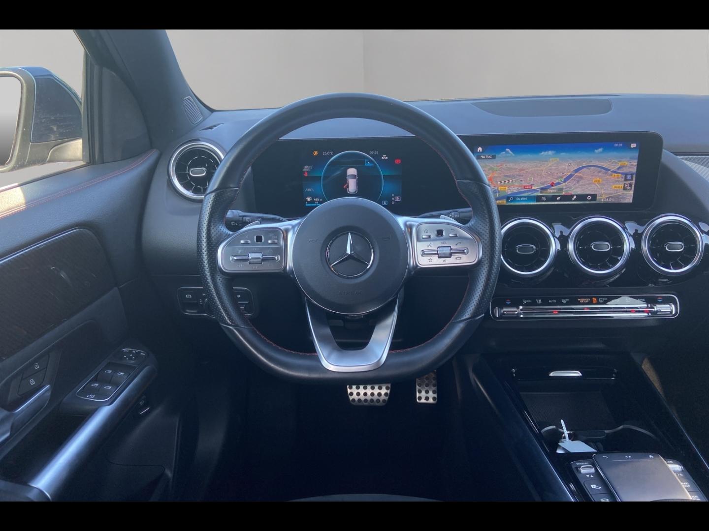 Image MERCEDES-BENZ GLA 200 d 150ch AMG Line 8G-DCT