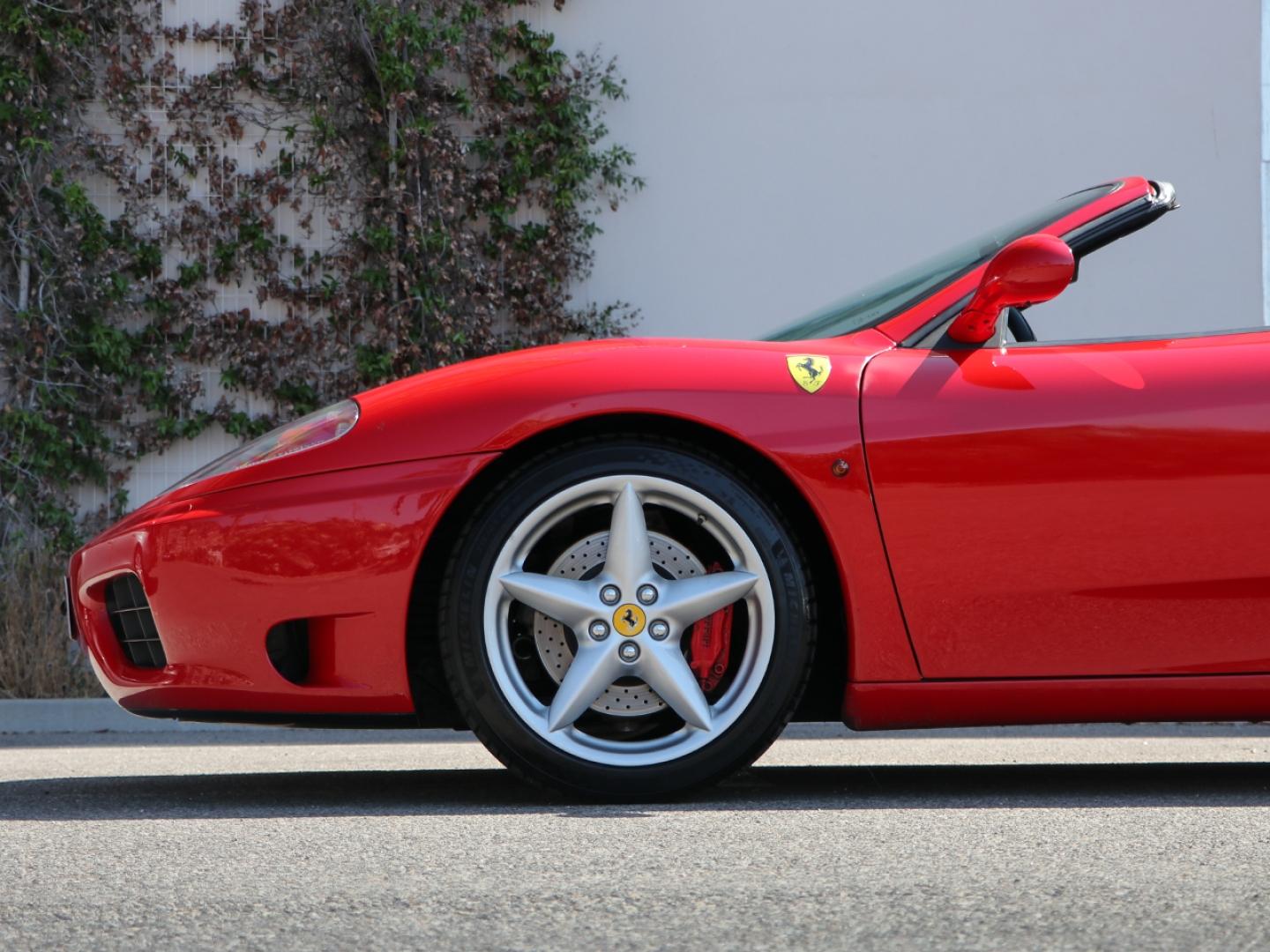 Image FERRARI 360 SPIDER F1 V8 ATMOSPHERIQUE 3.6