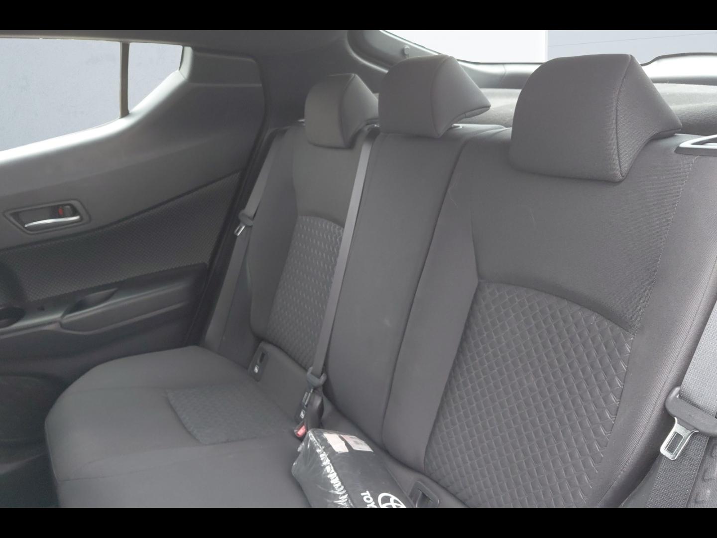 Image TOYOTA C-HR 1.8 Hybride 122ch Dynamic E-CVT
