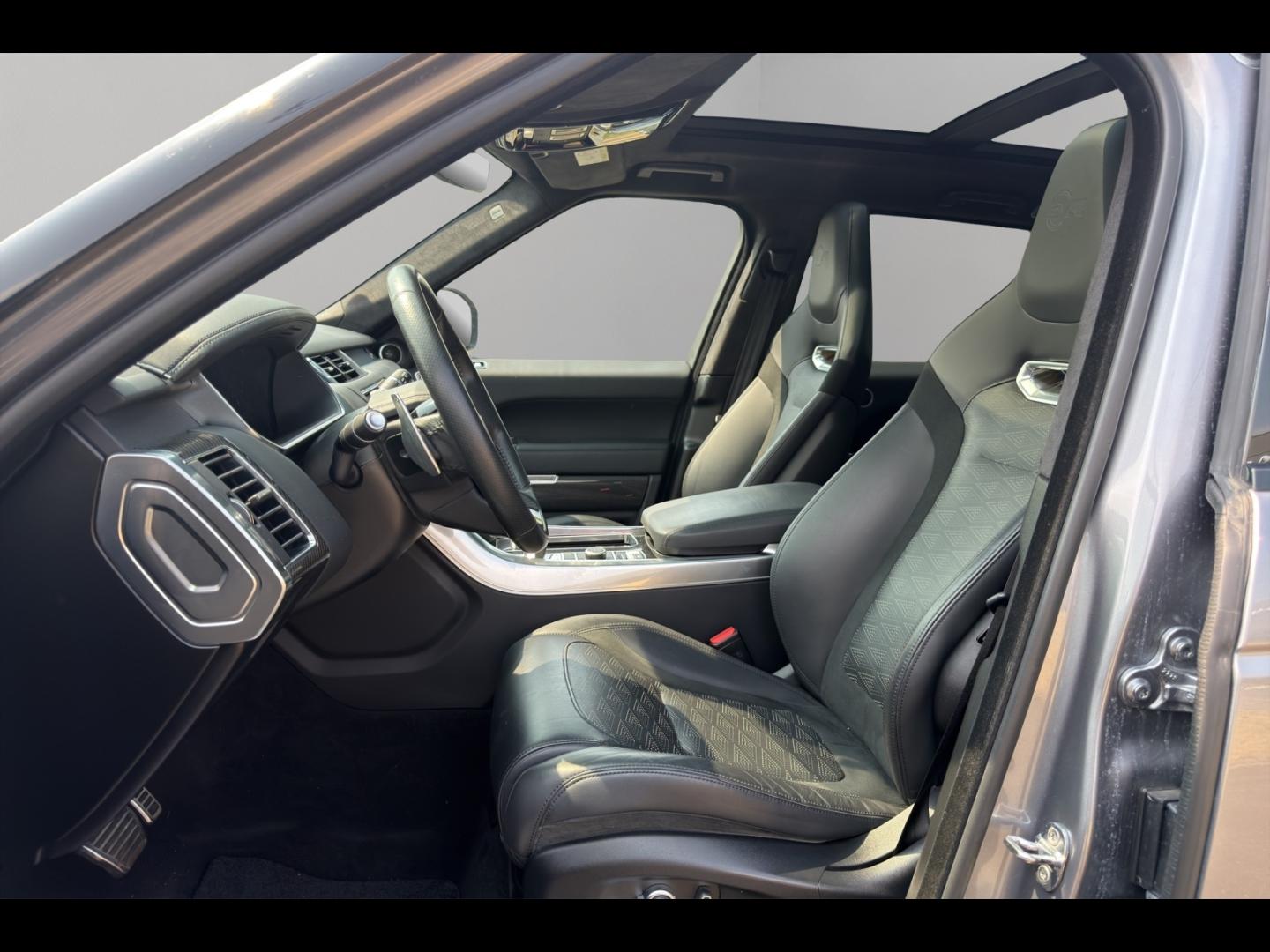 Image LAND-ROVER Range Rover Sport 5.0 V8 S/C 575ch SVR Mark VIII