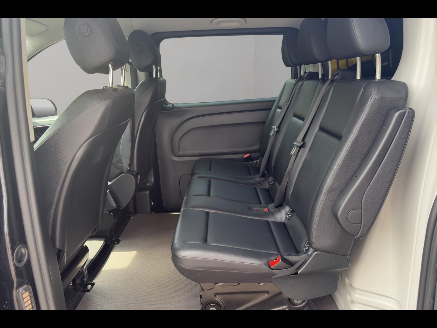 Image MERCEDES-BENZ Vito Fg 116 CDI Mixto Compact Select E6 Propulsion