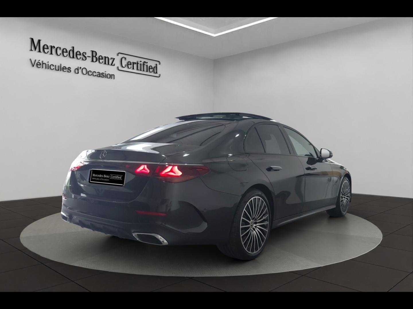 Image MERCEDES-BENZ Classe E 300 e Hybrid EQ 204+129ch AMG Line+ 9G-Tronic