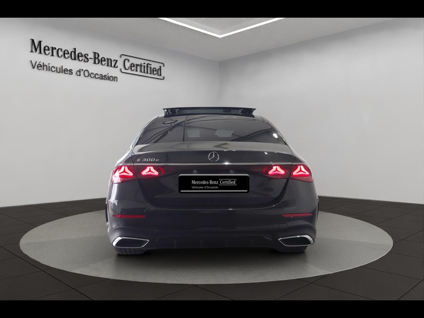 Image MERCEDES-BENZ Classe E 300 e Hybrid EQ 204+129ch AMG Line+ 9G-Tronic