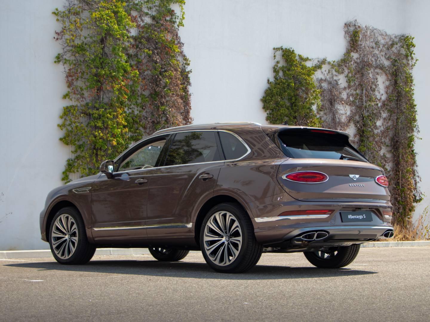 Image BENTLEY BENTAYGA Atelier V8 4.0 550ch