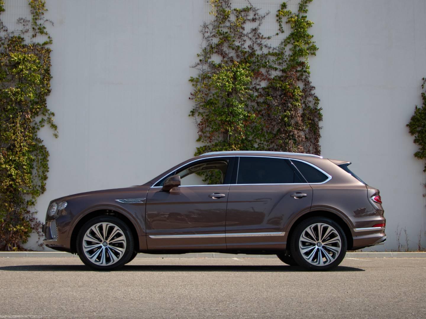Image BENTLEY BENTAYGA Atelier V8 4.0 550ch