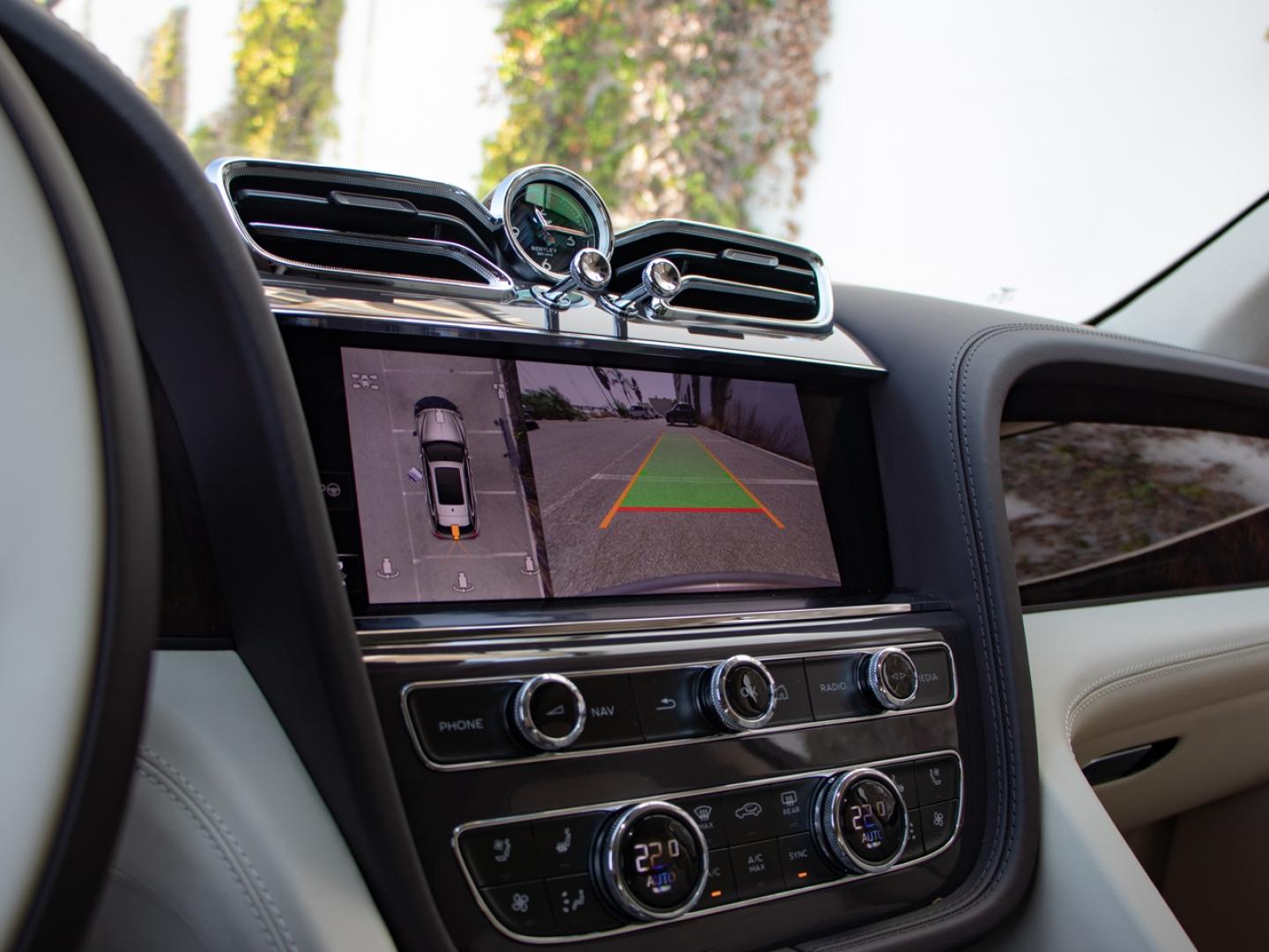 Image BENTLEY BENTAYGA Atelier V8 4.0 550ch