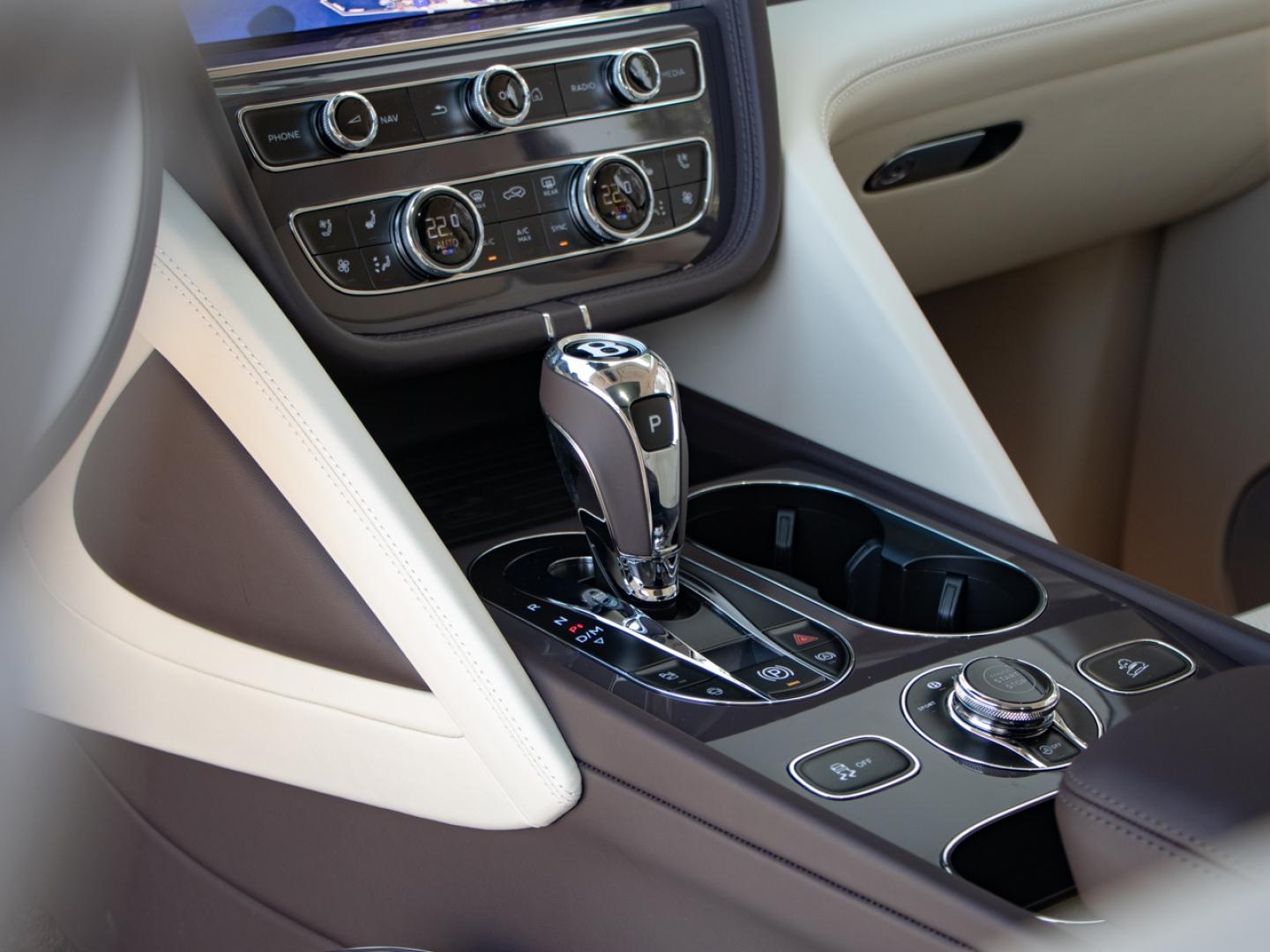 Image BENTLEY BENTAYGA Atelier V8 4.0 550ch