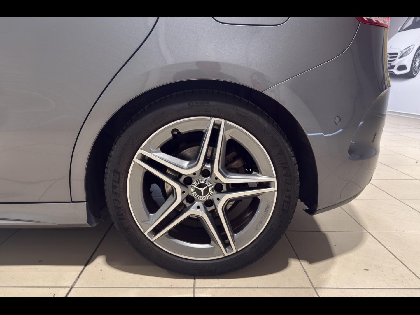 Image MERCEDES-BENZ Classe B 180 136ch AMG Line Edition 7G-DCT 7cv