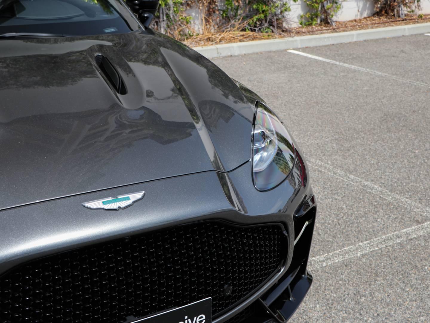 Image ASTON MARTIN DBX 4.0 V8 biturbo 727ch S