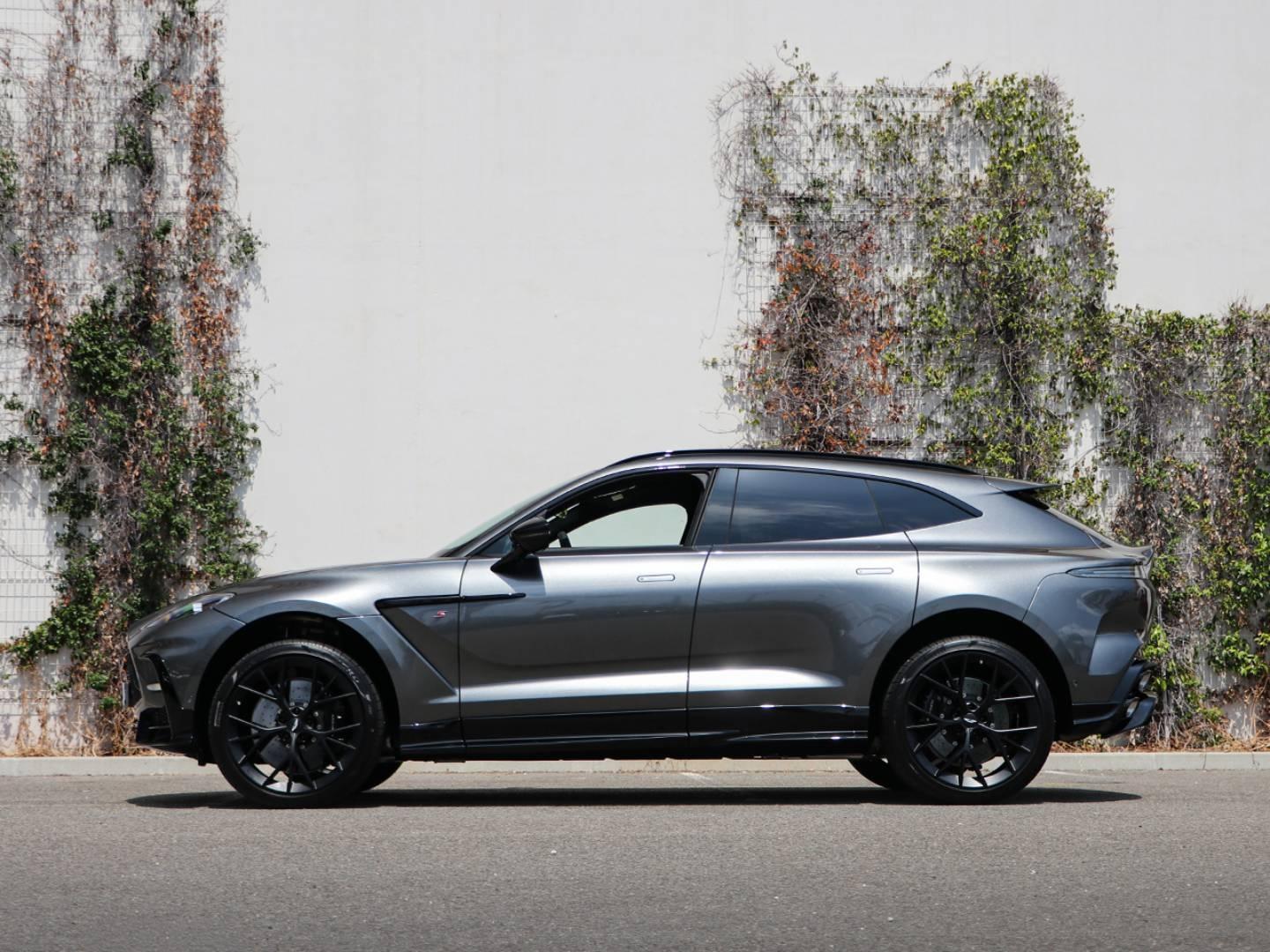 Image ASTON MARTIN DBX 4.0 V8 biturbo 727ch S