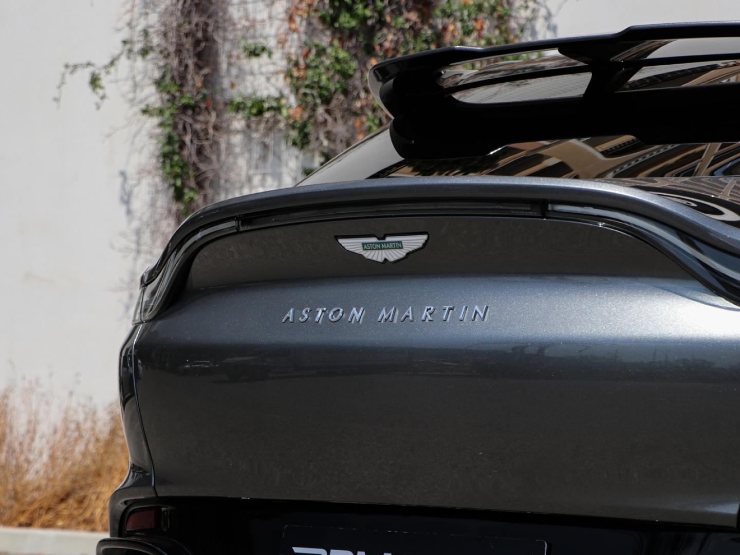 Image ASTON MARTIN DBX 4.0 V8 biturbo 727ch S