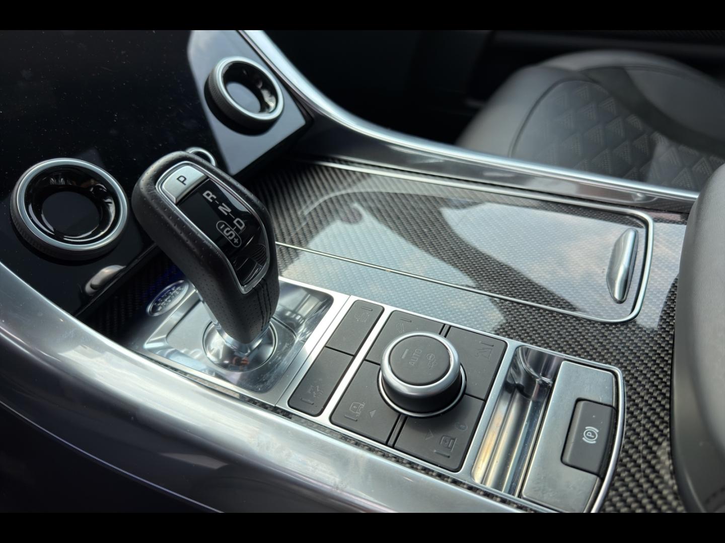 Image LAND-ROVER Range Rover Sport 5.0 V8 S/C 575ch SVR Mark VIII