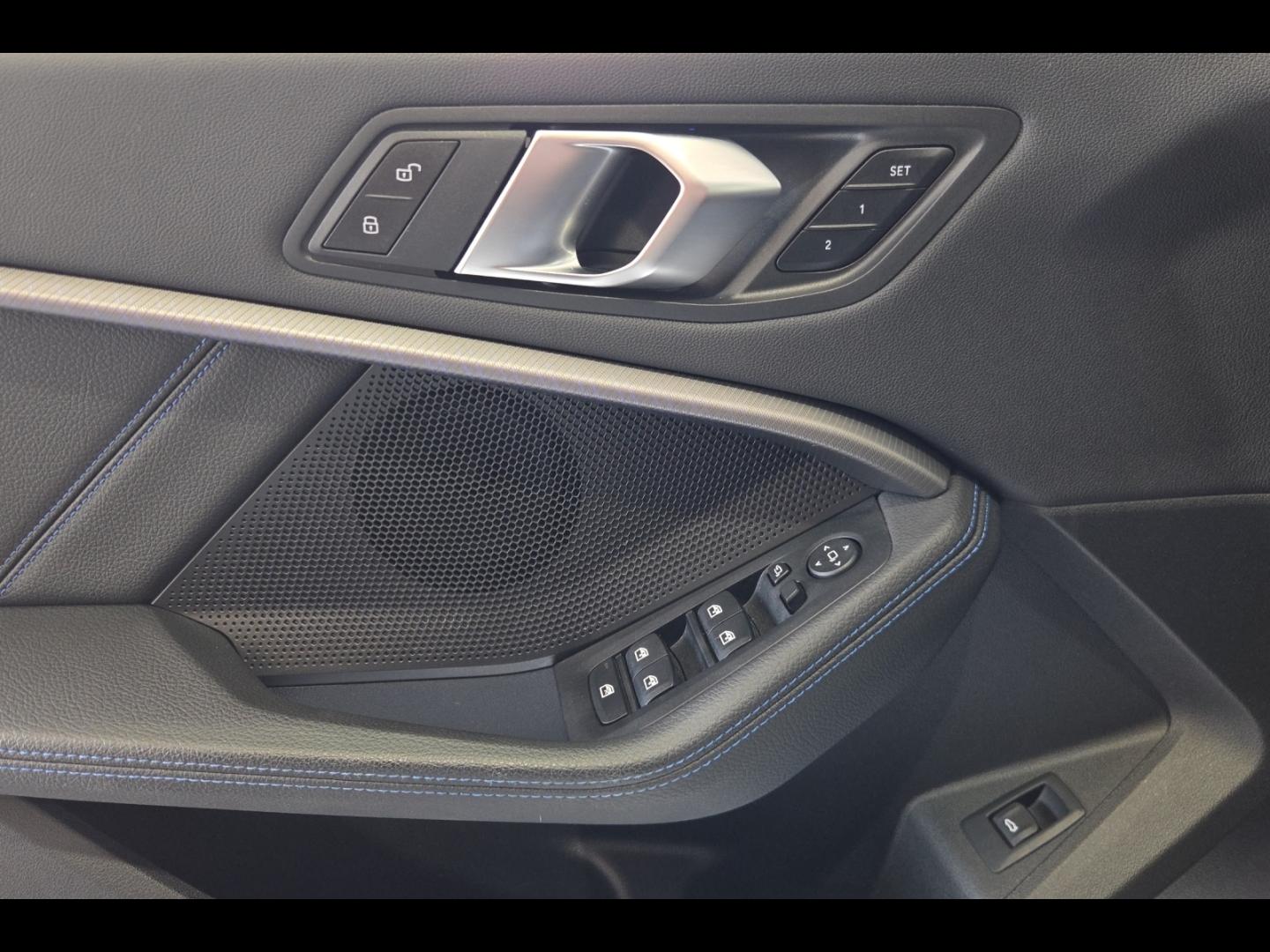 Image BMW Série 1 120dA xDrive 190ch M Sport