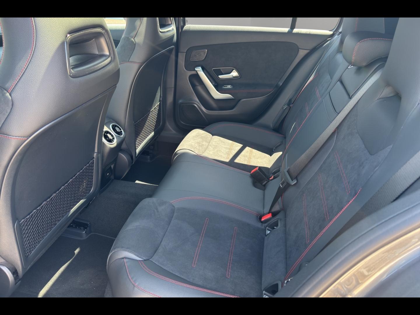 Image MERCEDES-BENZ Classe A 180 d 116ch AMG Line 8G-DCT