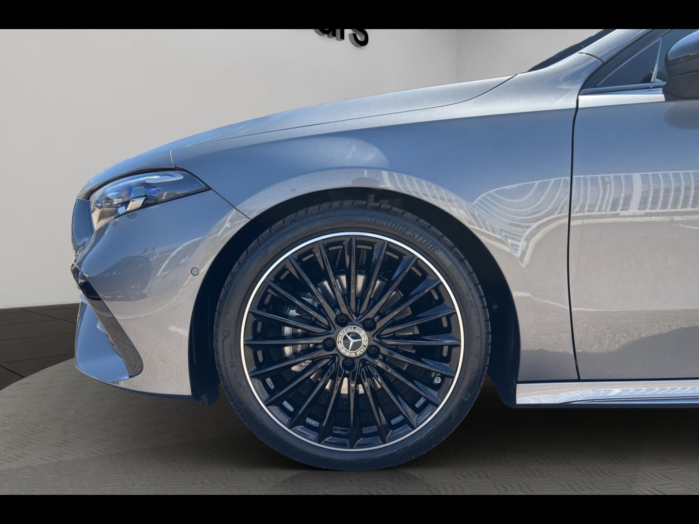 Image MERCEDES-BENZ Classe A 180 d 116ch AMG Line 8G-DCT