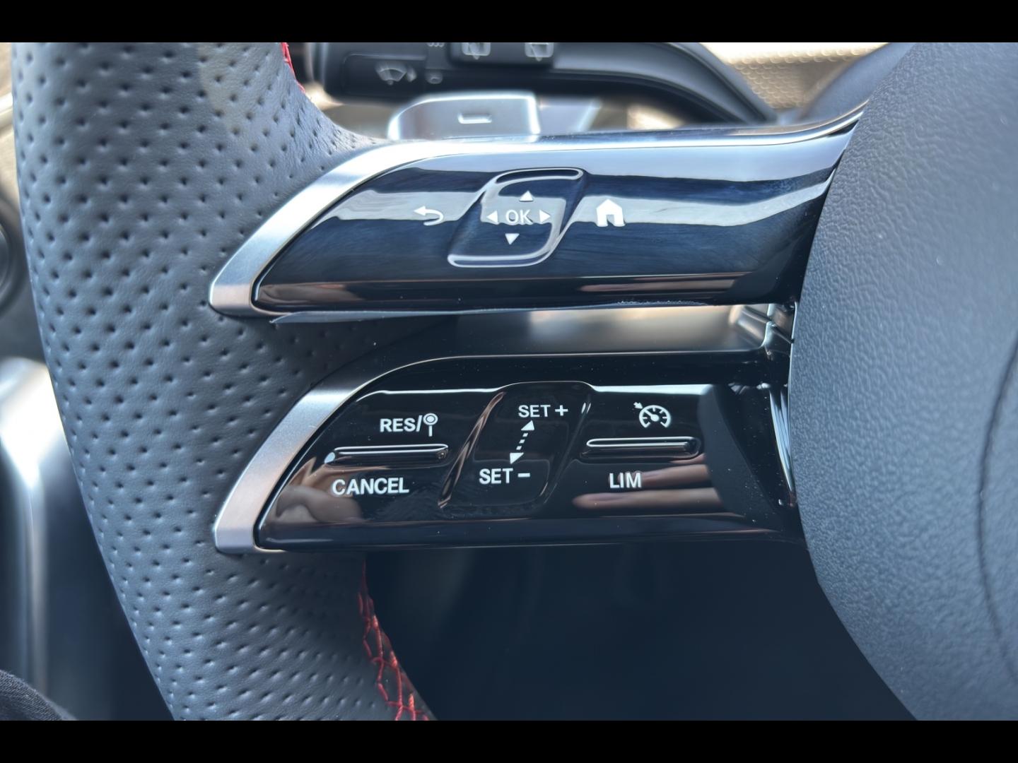 Image MERCEDES-BENZ Classe A 180 d 116ch AMG Line 8G-DCT