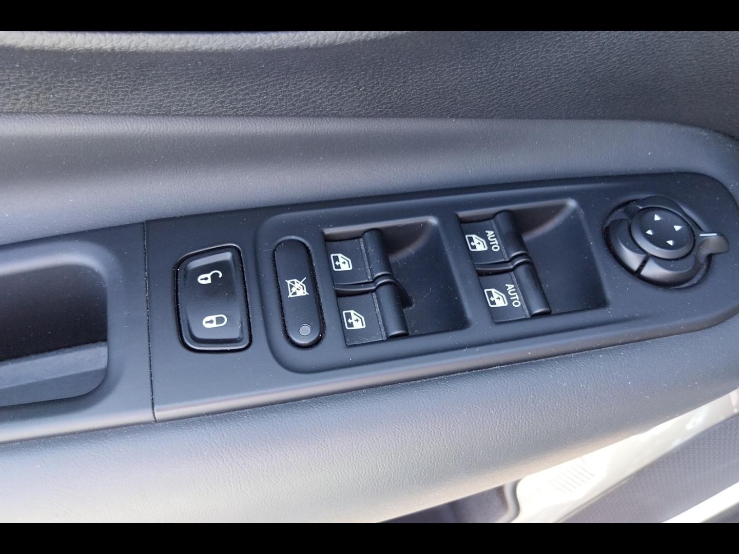 Image JEEP Renegade 1.5 Turbo T4 130ch MHEV Limited BVR7