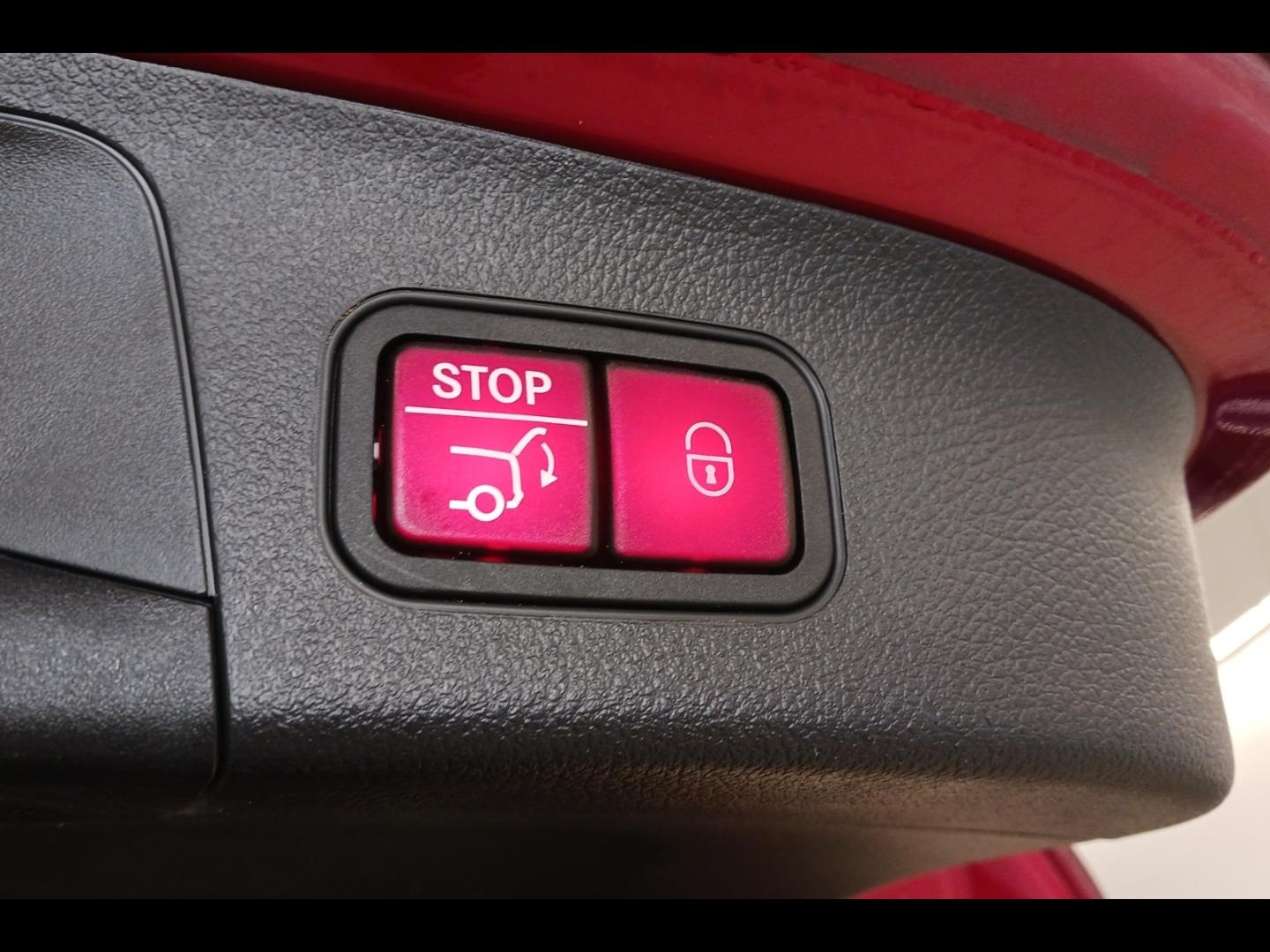 Image MERCEDES-BENZ GLA 200 d 150ch AMG Line 8G-DCT