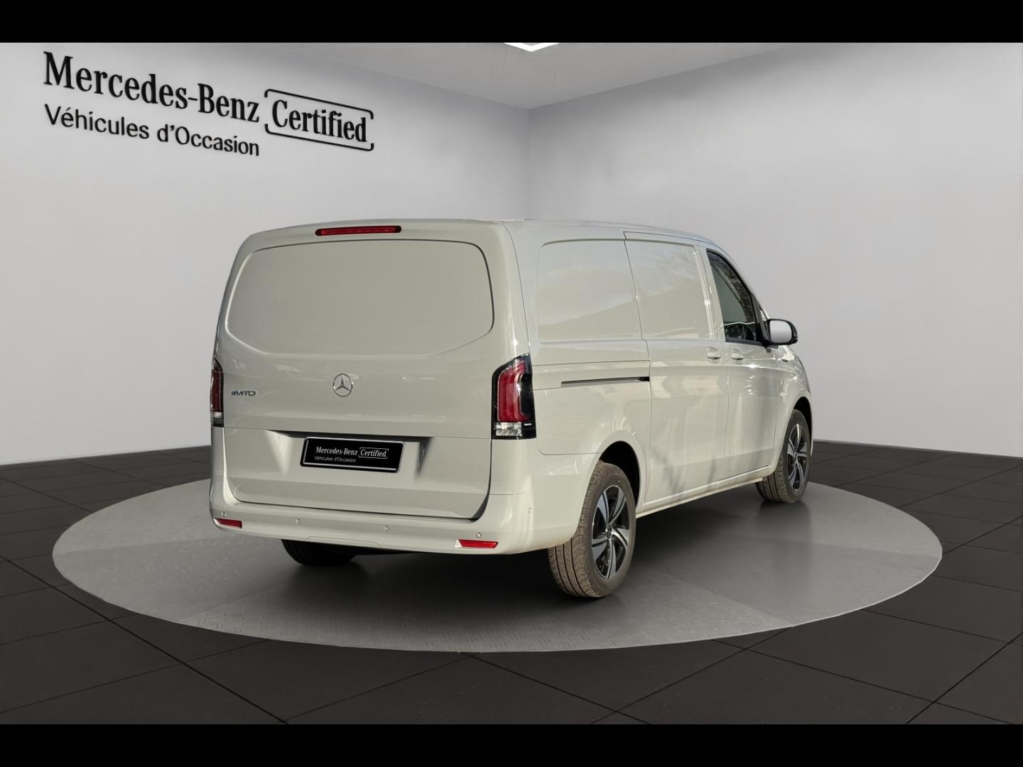 Image MERCEDES-BENZ Vito Fg eVito 112 116ch Long batterie 60 kWh