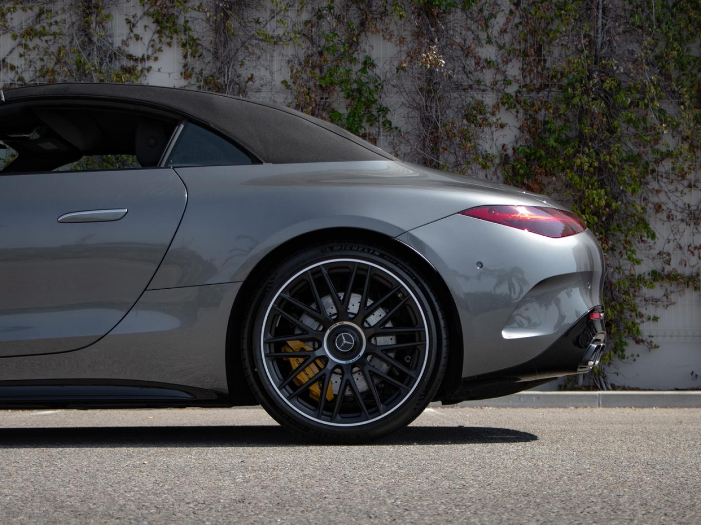 Image MERCEDES-BENZ Classe SL 63 AMG 585ch 4Matic+ MCT 9G Speedshift AMG