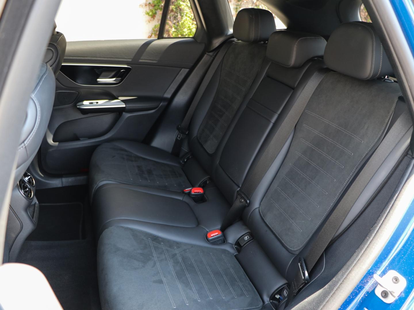 Image MERCEDES-BENZ GLC 300 e Hybrid 313ch AMG Line 4Matic 9G-Tronic