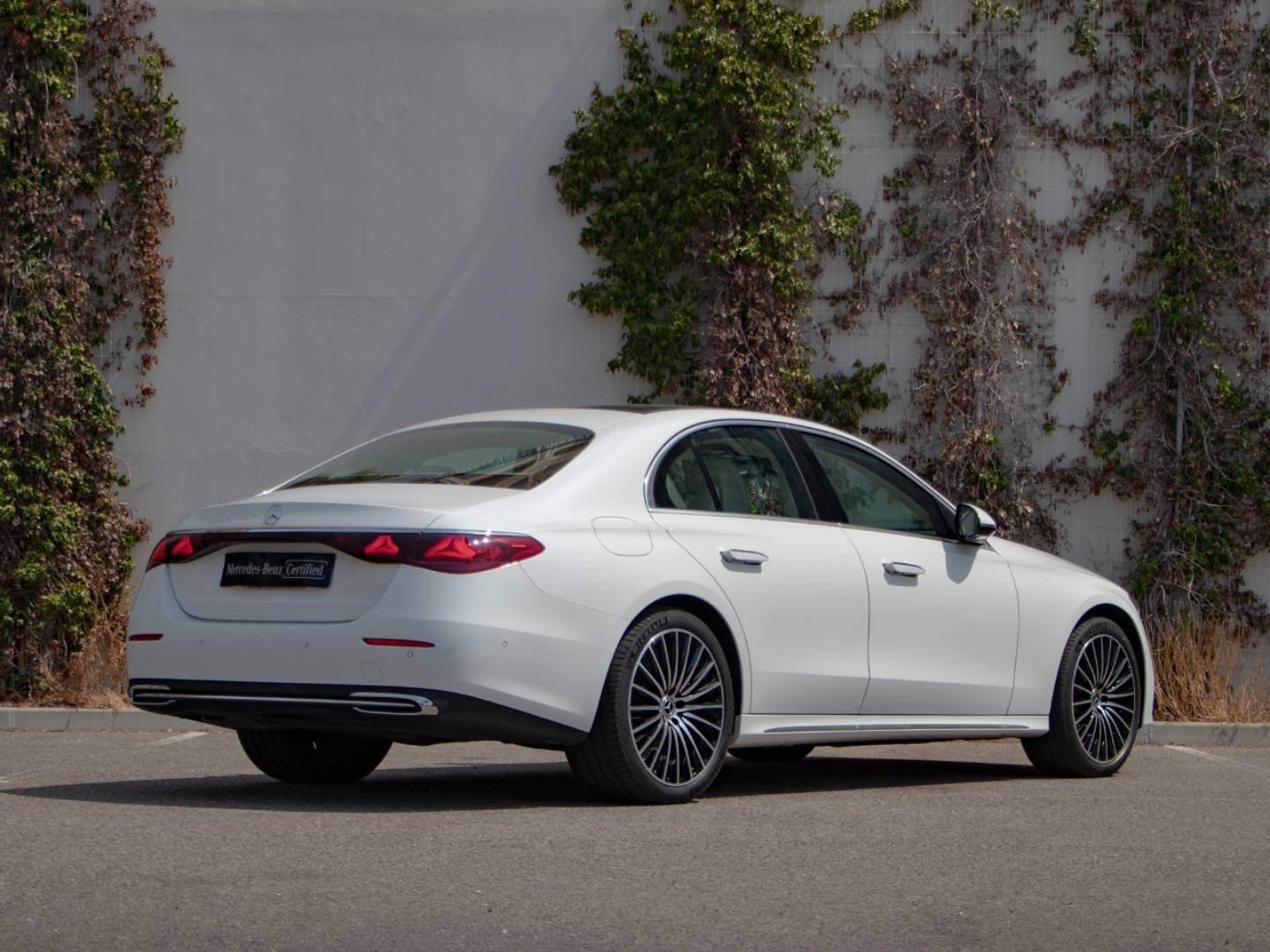 Image MERCEDES-BENZ Classe E 300 d e Hybrid EQ 197+129ch Exclusive Line 9G-Tronic